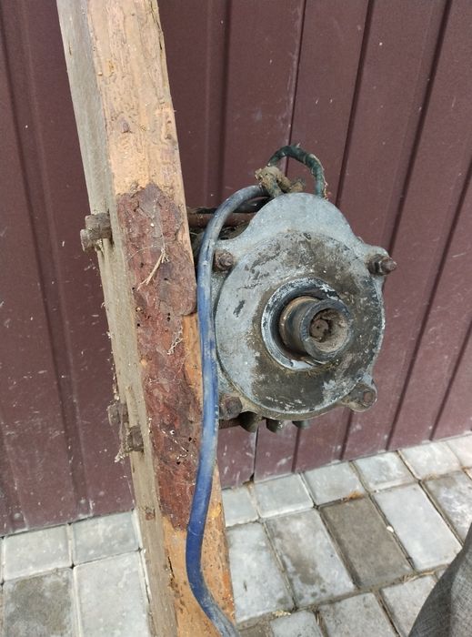 Двигун для січкарні