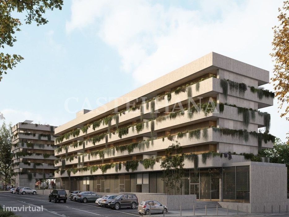 Apartamento T0 com varanda, no Porto