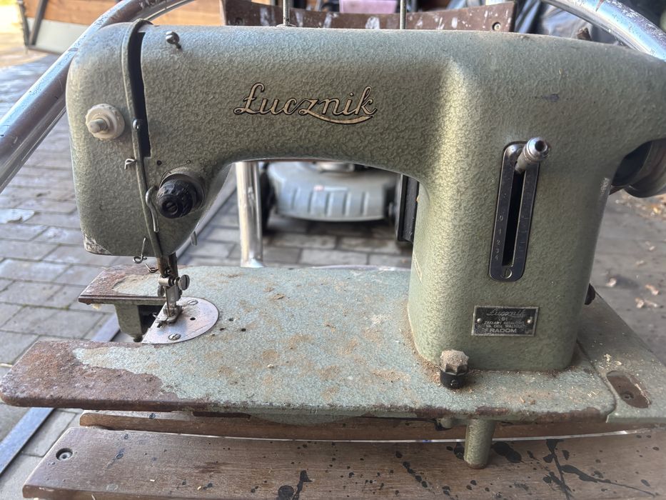 Maszyna do szycia Łucznik Tur2