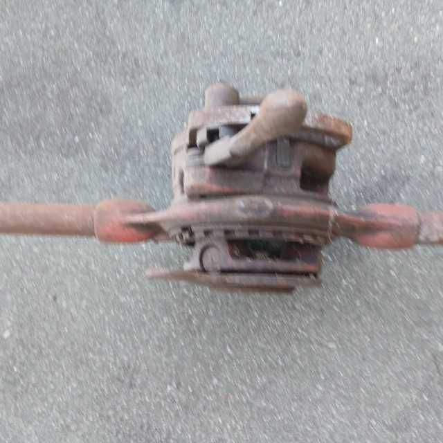 Atarraxa ajustável vários diâmetros antiga