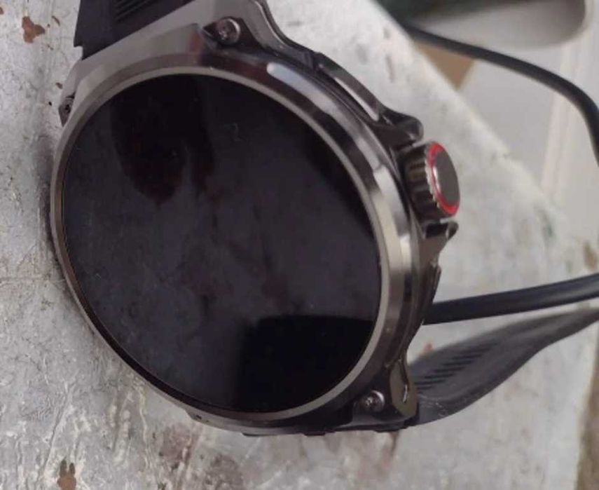 Умные часы 1.85" Ultra HD с GPS, Bluetooth звонками и батареей 710 мАч