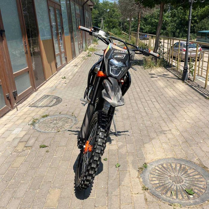 Мотоцикл KOVI 250 ADVANCE (26MY)