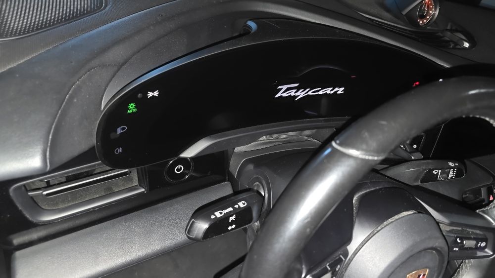 Porsche taycan  sport