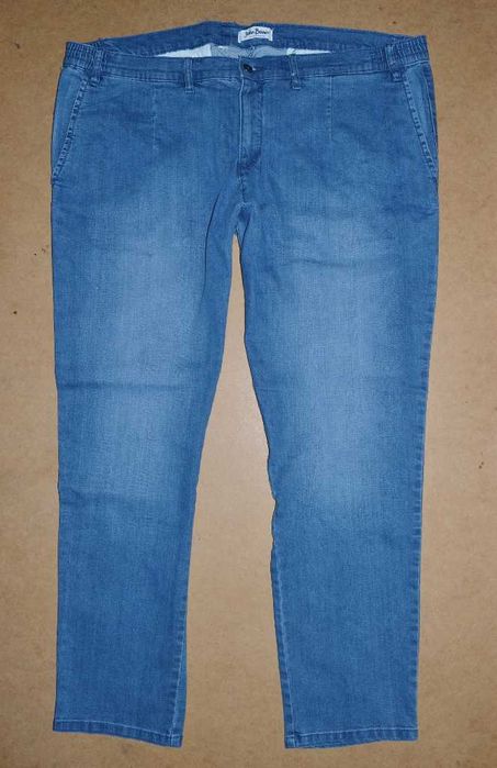 895^john baner- jeansy z elastyną  52/54 nowe