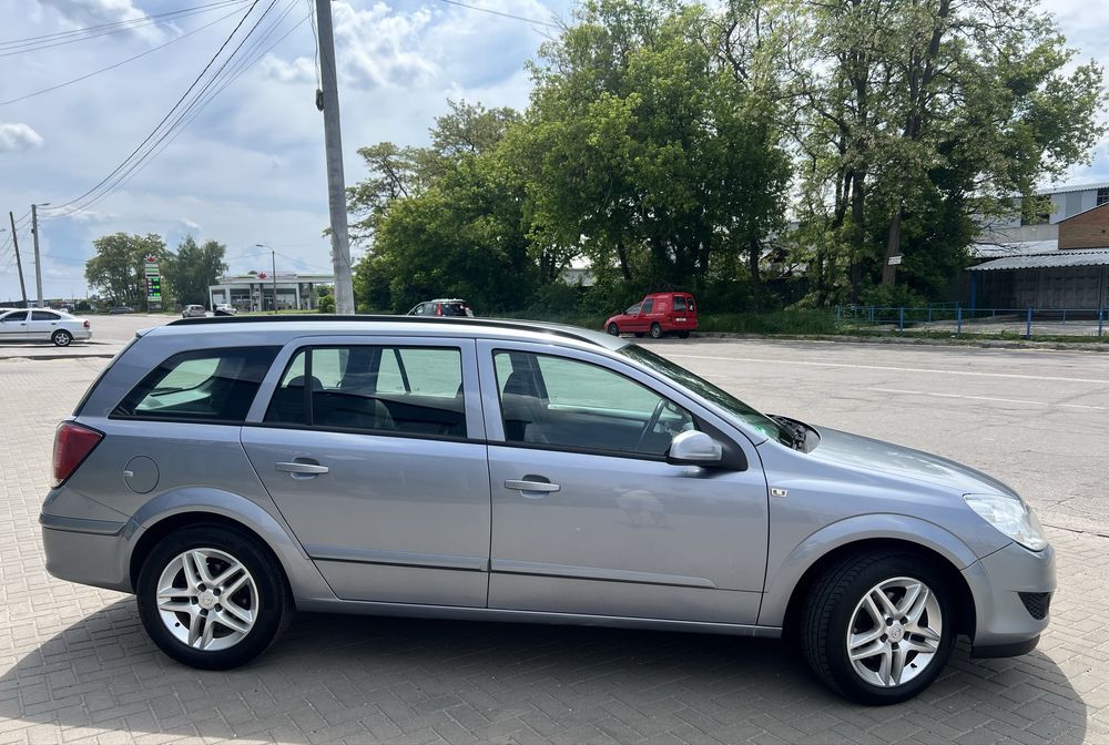 Opel Astra H 2009р, бензин 1.6mpi