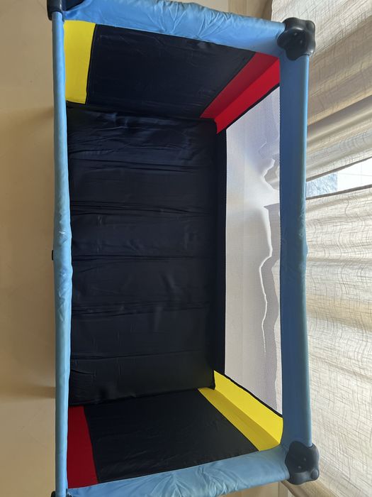 Cama de bebé de viagem