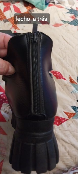 Sandálias fechadas t.40