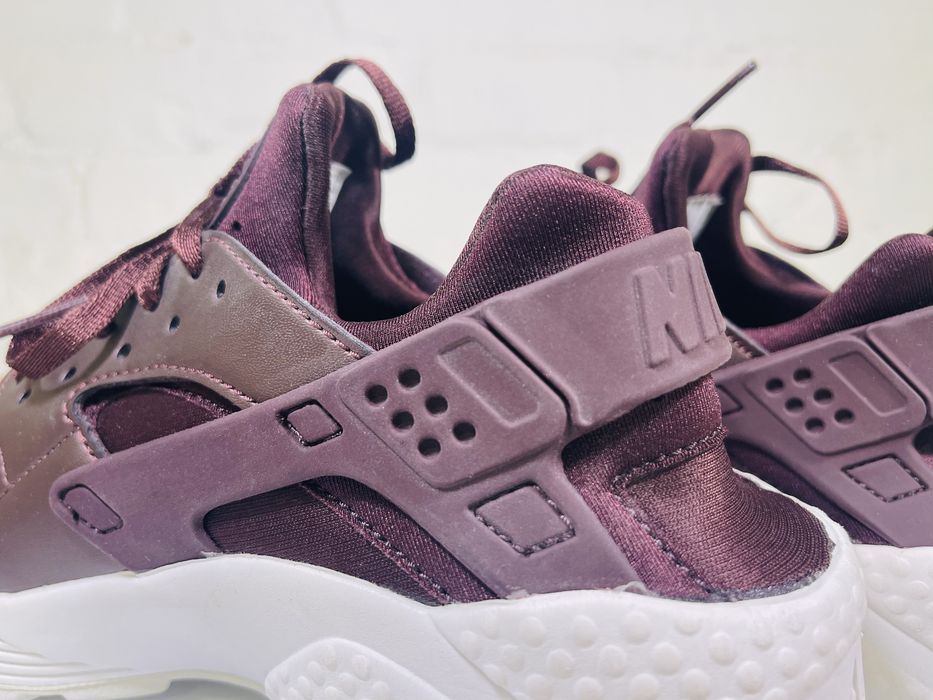 Nike Wmns Air Huarache Run Metallic Mahogany