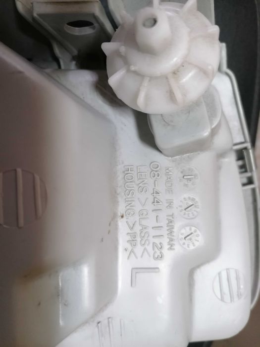 Optica direita VW Polo 95