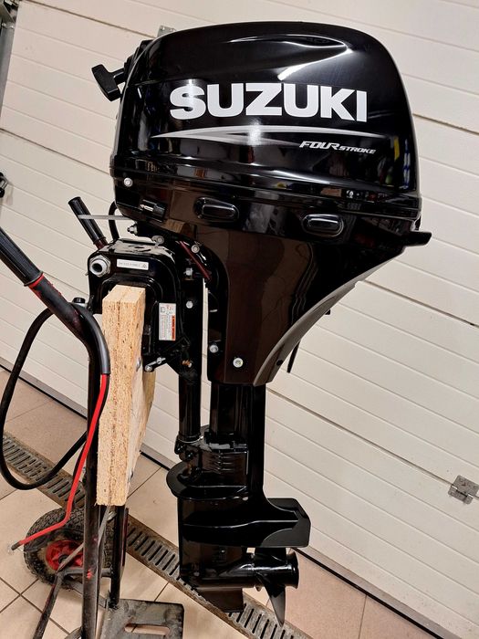 Nowy Silnik do łodzi, zaburtowy 0 mth Suzuki 20km