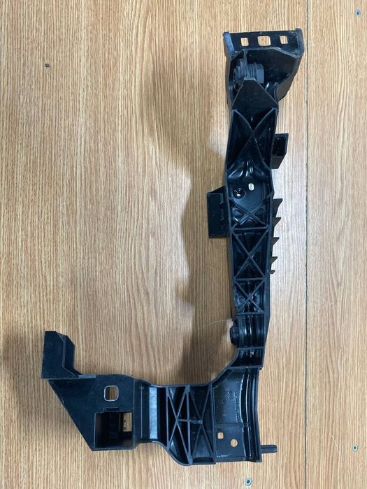 Porsche macan 95c кронштейн фари лівий 95c807419