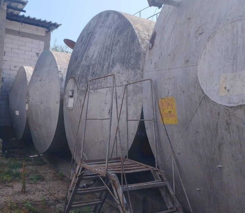 Продам біметалічну ємність,резервуар,бочка,цистерна,емкость 50 м³

Габ