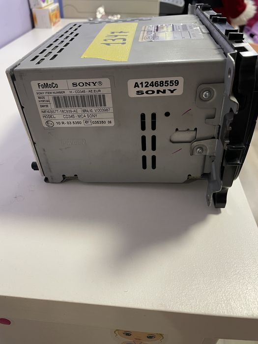 Продам SONY CD 345 Ford