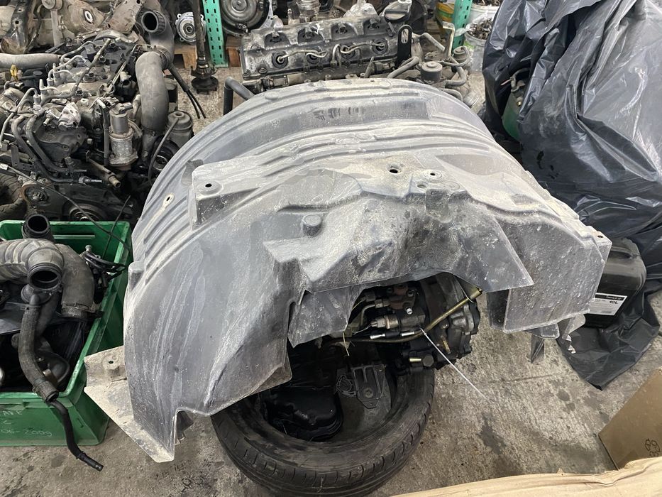 Подкрилок Підкрилок Навара Nissan Navara D40 Pathfinder R51