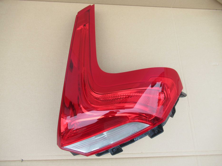 Lampa prawy tył Volvo V40 2012> oryginał