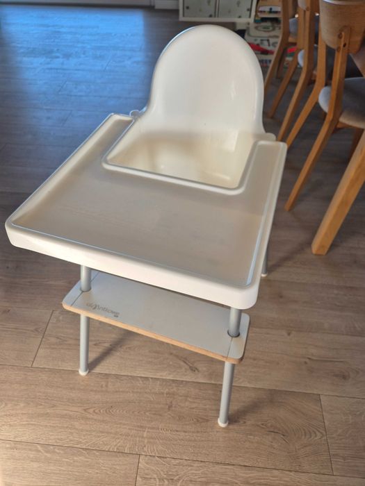 Krzesełko do karmienia antilop ikea z podnóżkiem blw