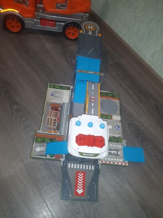 Машинки одним лотом