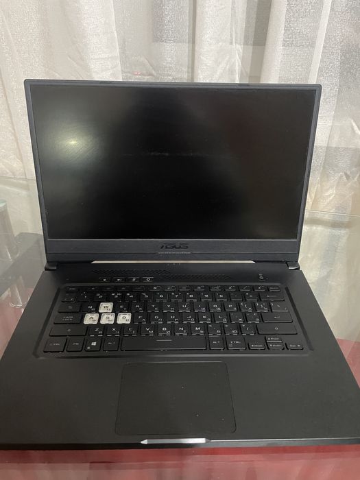 Ігровий ноутбук ASUS TUF Dash F15 (Core i5, NVIDIA GeForce RTX 3060).