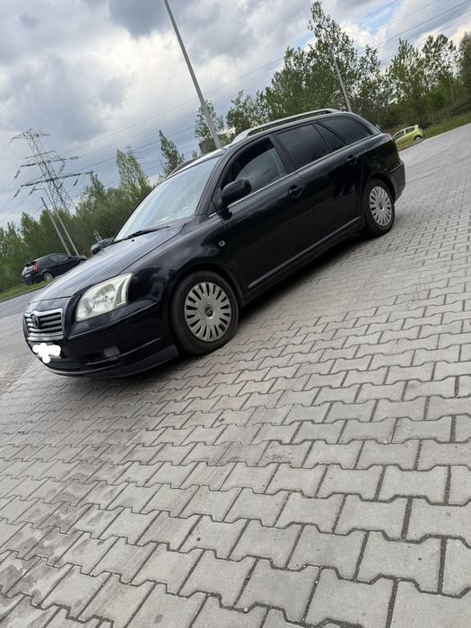 Sprzedam Toyote Avensis