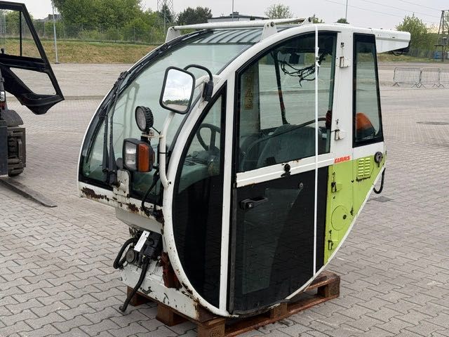 CLAAS Ładowarka teleskopowa używana kabina