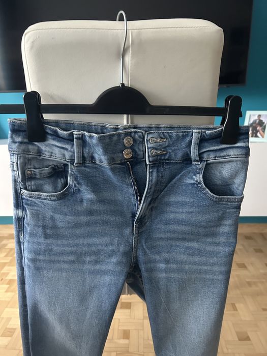 Jeansy skinny z wysokim stanem