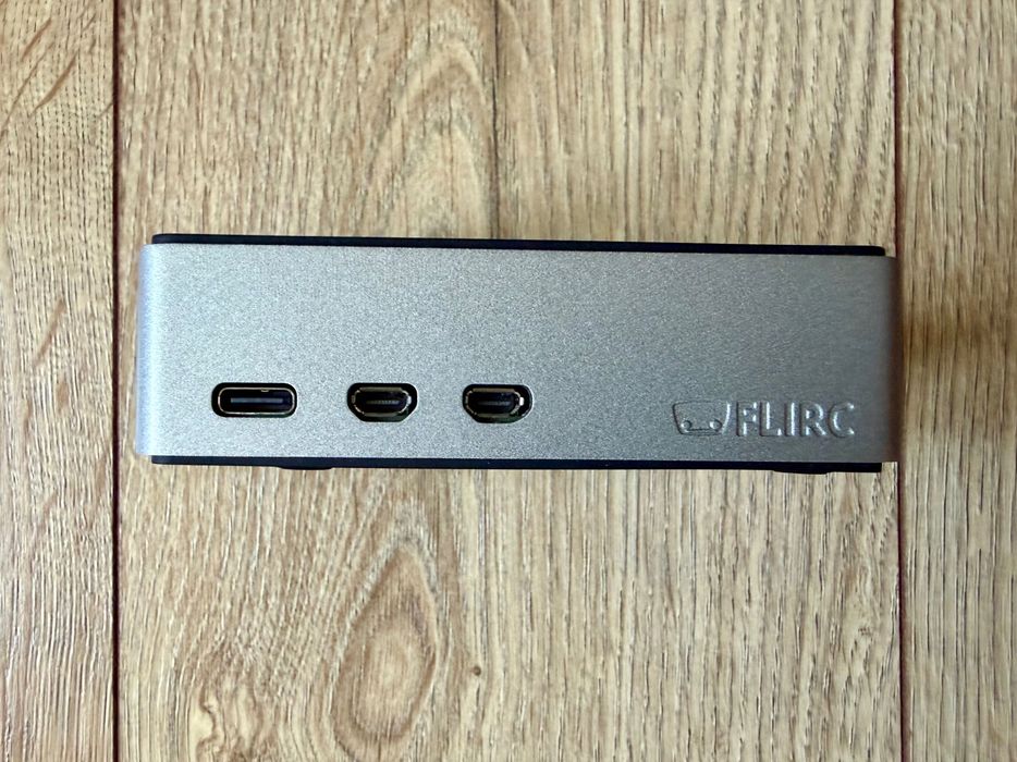 Raspberry Pi 5 4GB + Flirc case + microHDMI HDMI adapter + zasilacz 27W