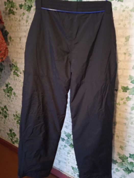 Продам женские зимние штаны.