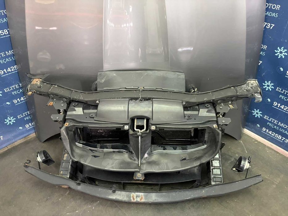 Frente completa usada BMW SERIE 3 E90 E91 LCI 320D parachoques capot oticas guardalamas radiador reforço