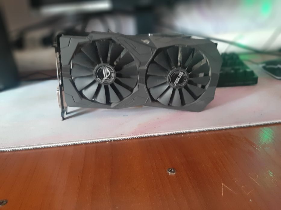 Продам Rx 570 series Asus Strix 4 gb