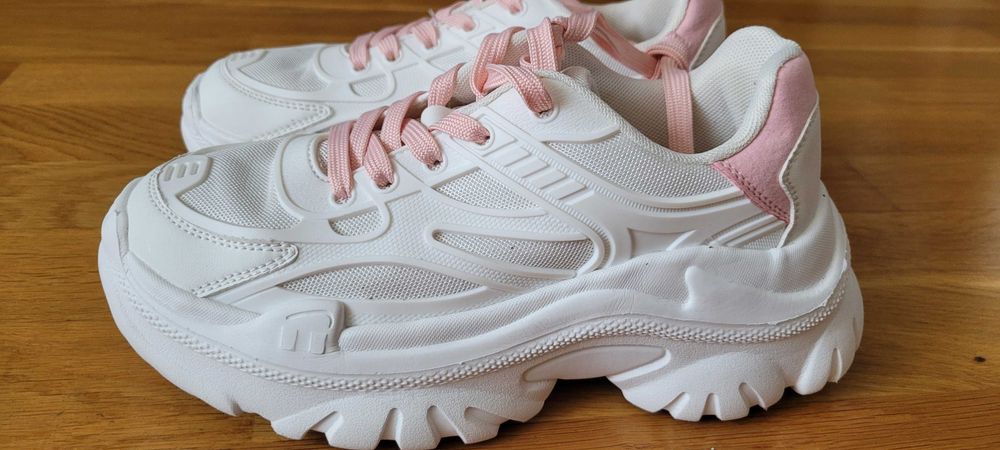 Buty sportowe białe 37 DeeZee
