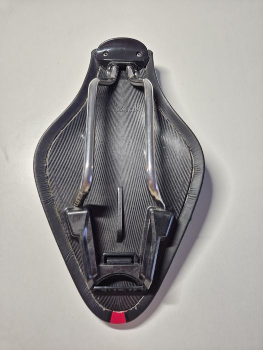 Siodełko triathlonowe FIZIK Tritone  aluminium