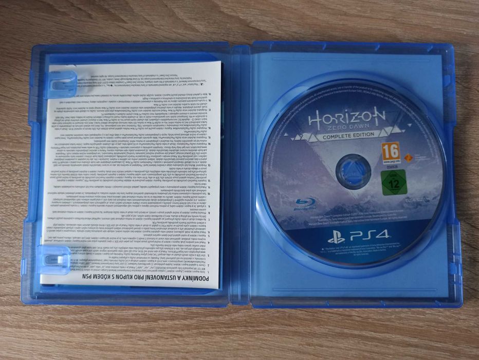Horizon: Zero Dawn  Edycja Kompletna PS4 (stan 6/6)