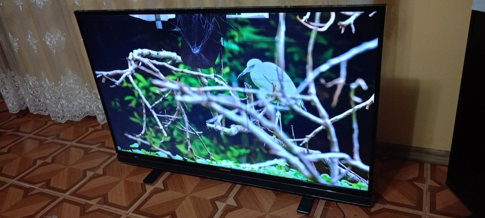 Телевізор GRUNDIG   50