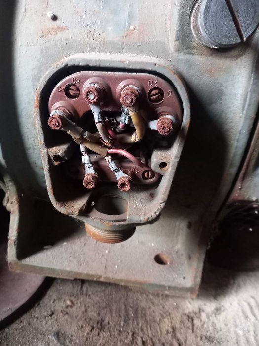 продам синхронный генератор ЕСС-62-4У2,  12 кВт, 400В, 3ф, 50Гц