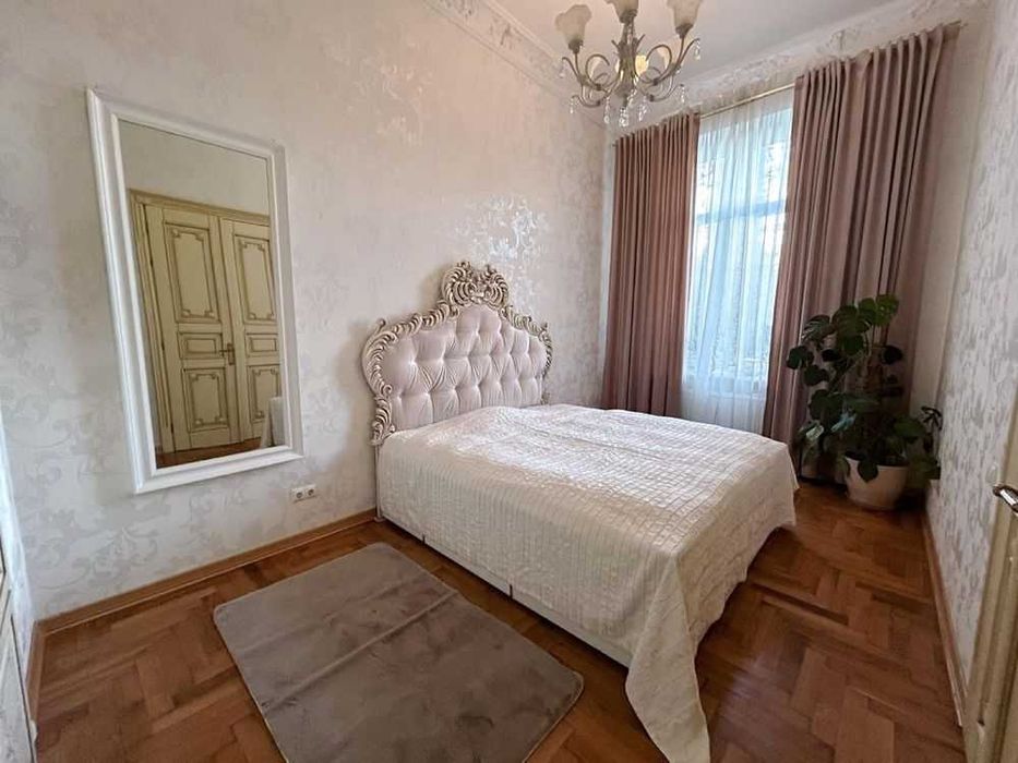 вул. Гоголя. Центр міста. Шикарна квартира. Дизайн ремонт. Паркінг!