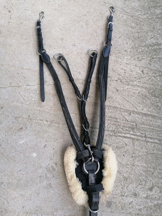 Napierśnik z wytokiem QHP + futerko BR, rozmiar PONY
