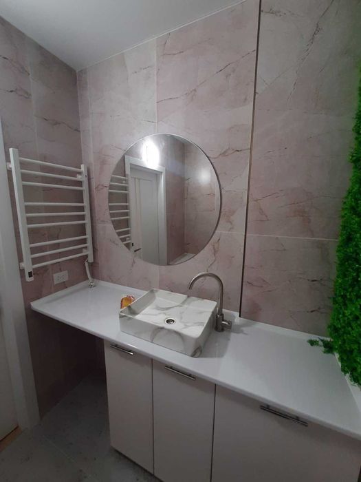 Продаж 1к квартири 43.7 кв. м на вул. Свободи/Виставка