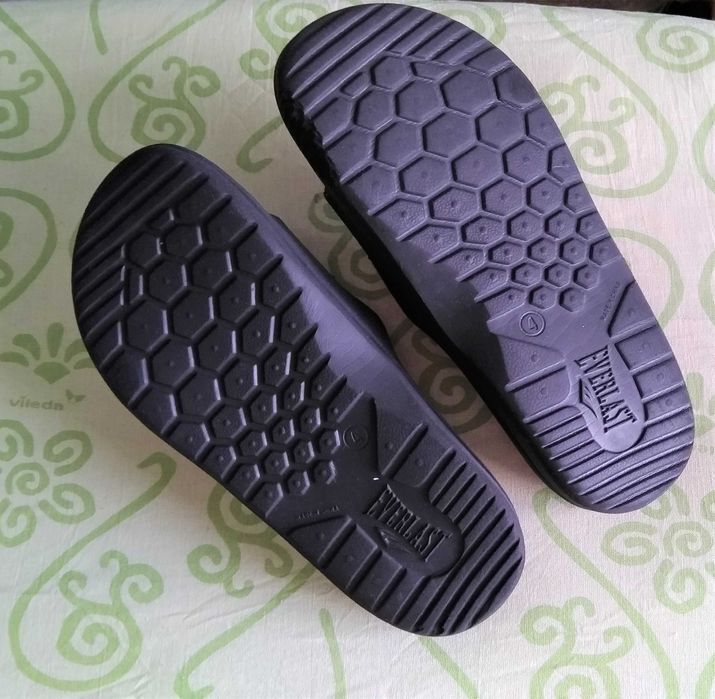 Chinelos Everlast T39 e T35