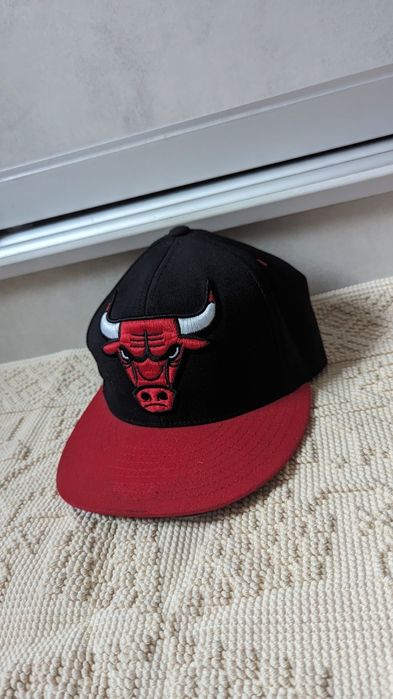 Кепка бейсболка Adidas Chicago Bulls оригінал