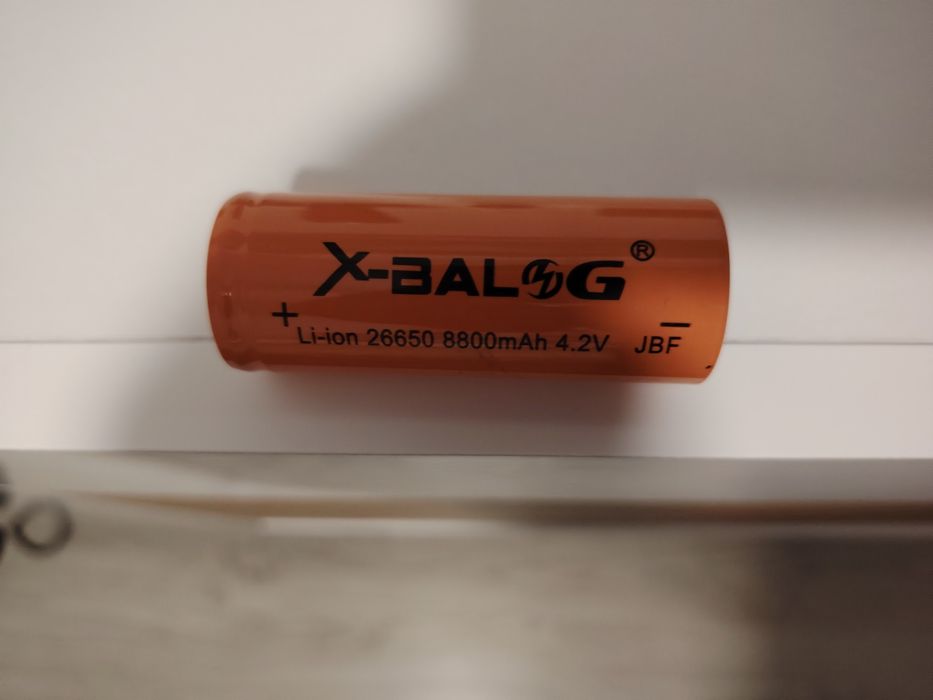Lanterna X-BALOG BL-A52-TG – Alcance 500 m + Powerbank + Compatível AA