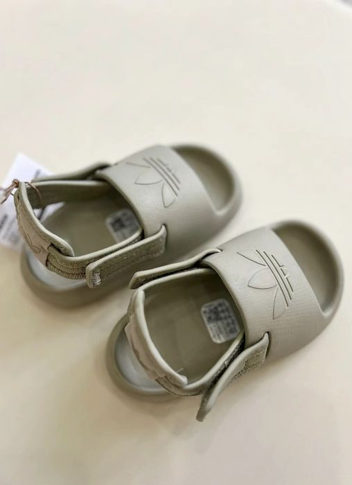 Sandálias Adidas criança menino e menina