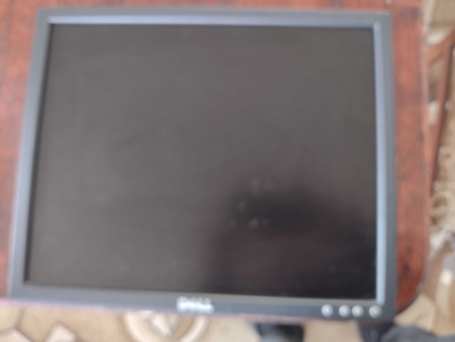 Продаю монітор DeLl