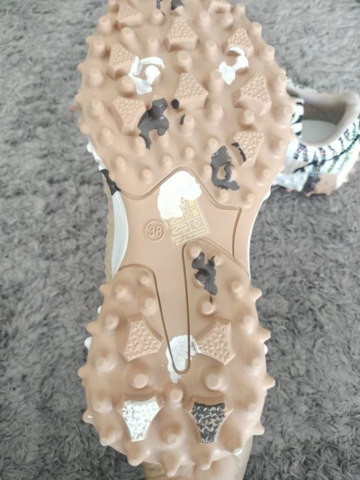 Vende-se tenis novos para mulher