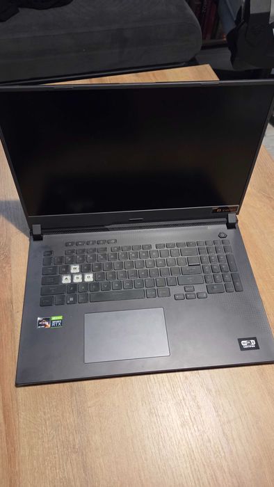 ASUS ROG Strix G17 Ryzen 7 / 16 GB RAM / RTX 3060 130 W