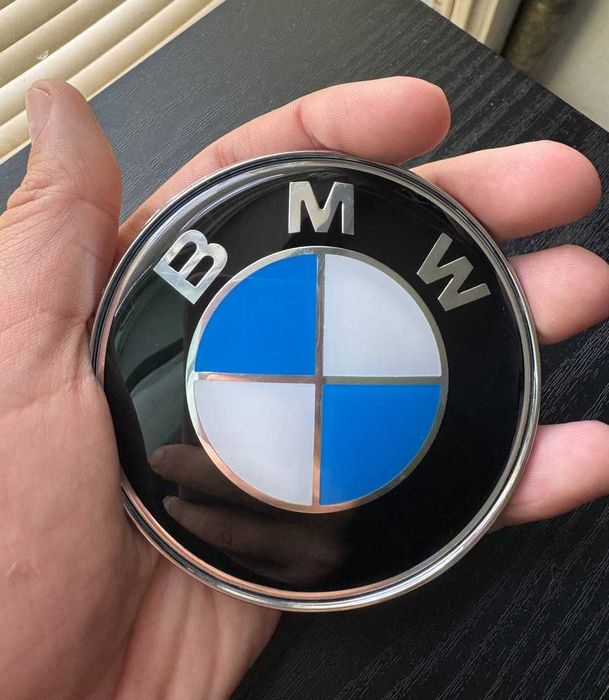 Эмблема значок BMW 82mm Оригінал[51148132375]