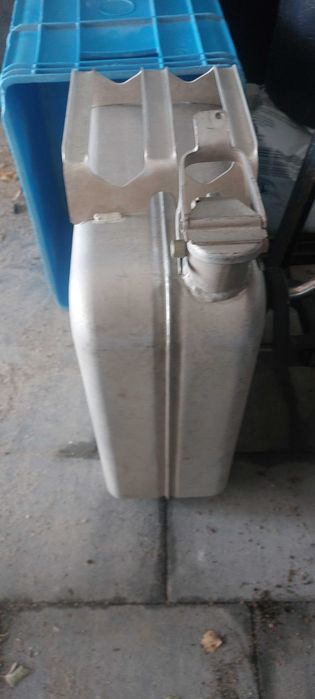 Kanister 20l metalowy
