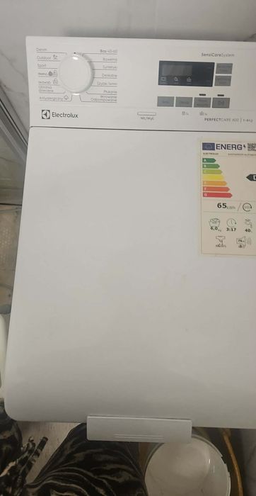 Pralka Elektrolux od gory Ładowana
