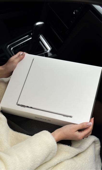 MacBook Air 13.6” M4 2025