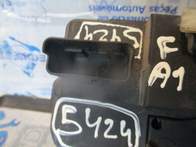 Fechadura / fecho porta frente direito CITROËN Berlingo Van (M_)