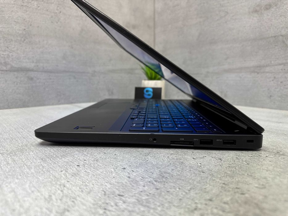 Надійний ноутбук Dell Делл E5570/i7-6600u/AMD/15.6"/256gb ssd